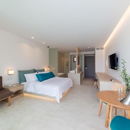 Tsamis Zante Suites (Adults Only) Psarou  Bagian luar foto Deluxe Room