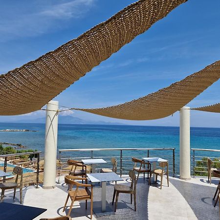 Tsamis Zante Suites (Adults Only) Psarou  Bagian luar foto The restaurant at the hotel