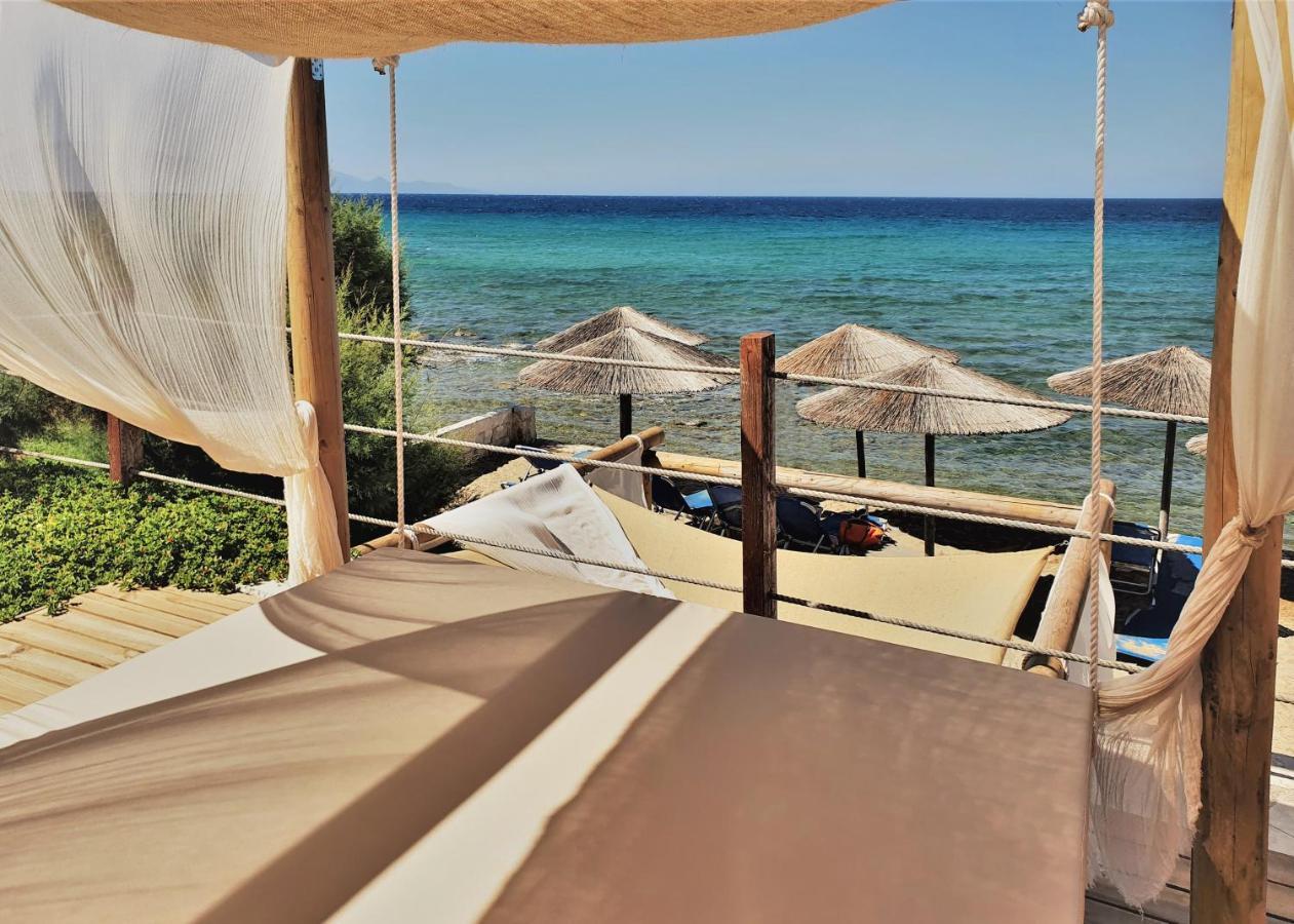 Tsamis Zante Suites (Adults Only) Psarou  Bagian luar foto Beach at the hotel
