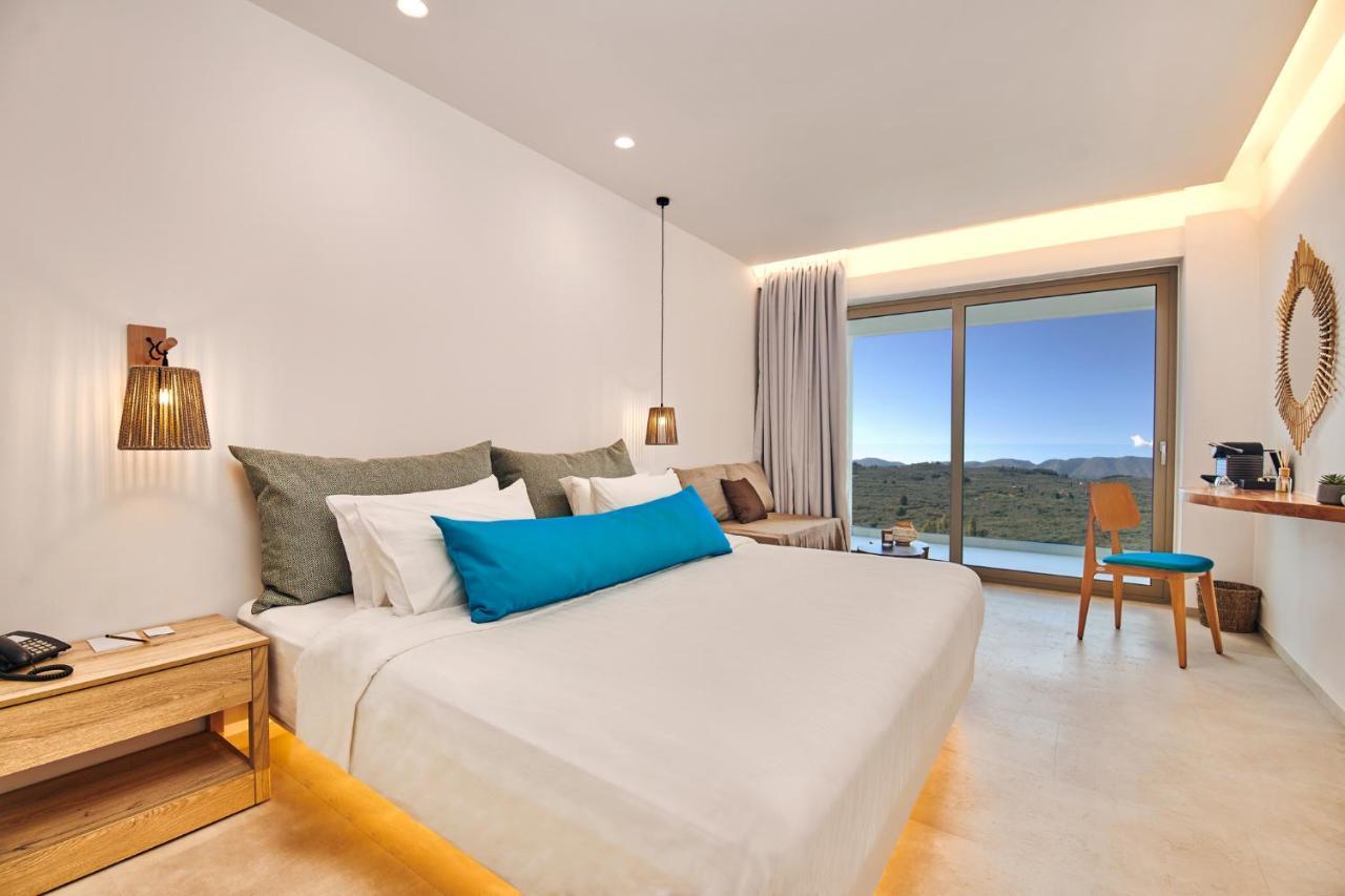 Tsamis Zante Suites (Adults Only) Psarou  Bagian luar foto Deluxe room