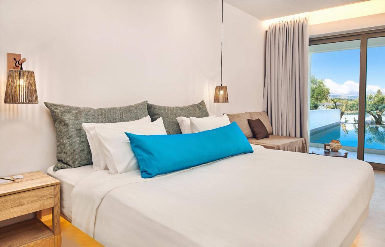 Tsamis Zante Suites (Adults Only) Psarou  Bagian luar foto Deluxe room with private pool