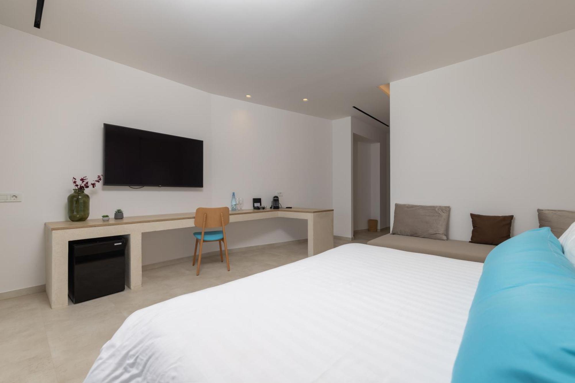 Tsamis Zante Suites (Adults Only) Psarou  Bagian luar foto Deluxe room