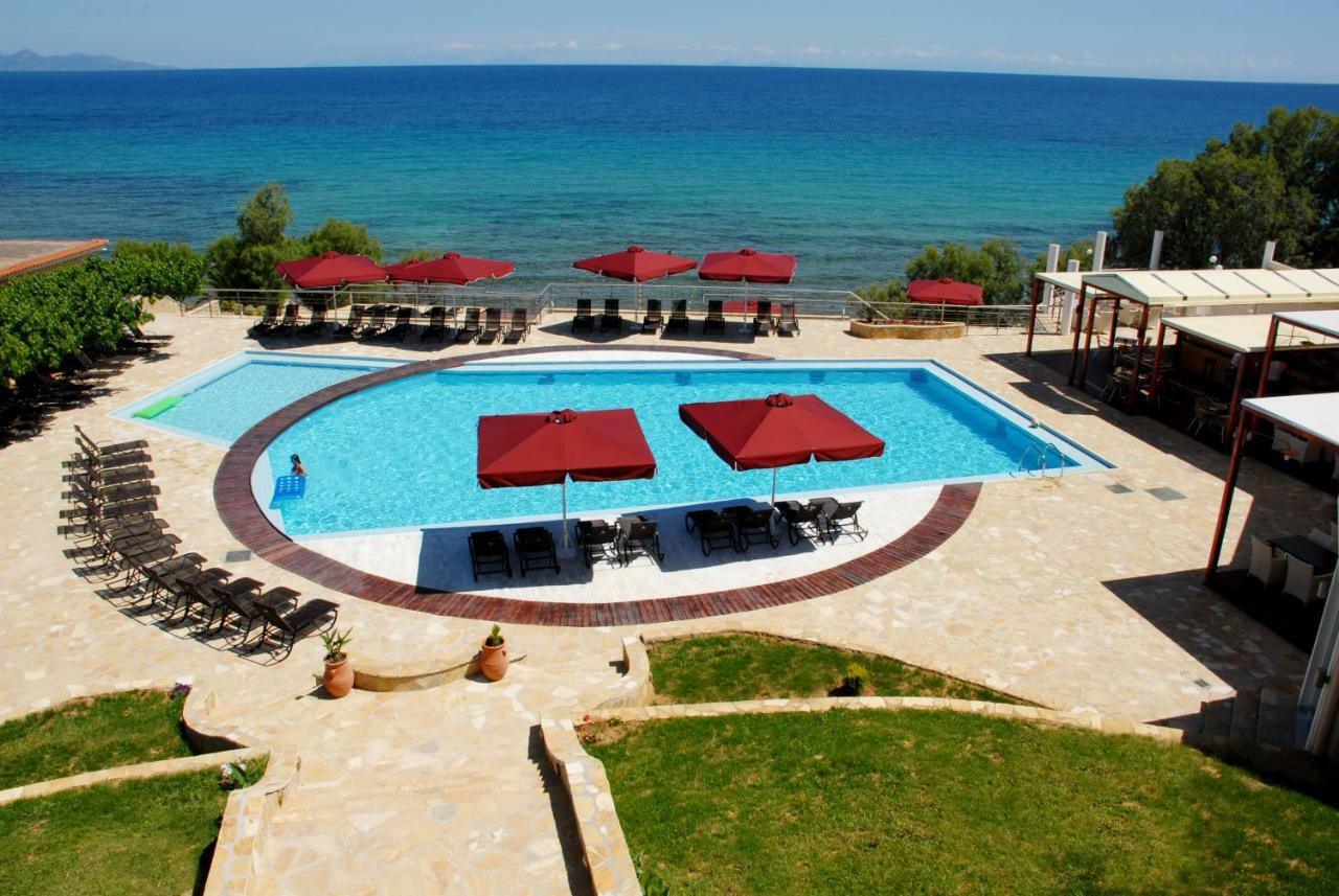Tsamis Zante Suites (Adults Only) Psarou  Bagian luar foto A pool at a hotel in Greece